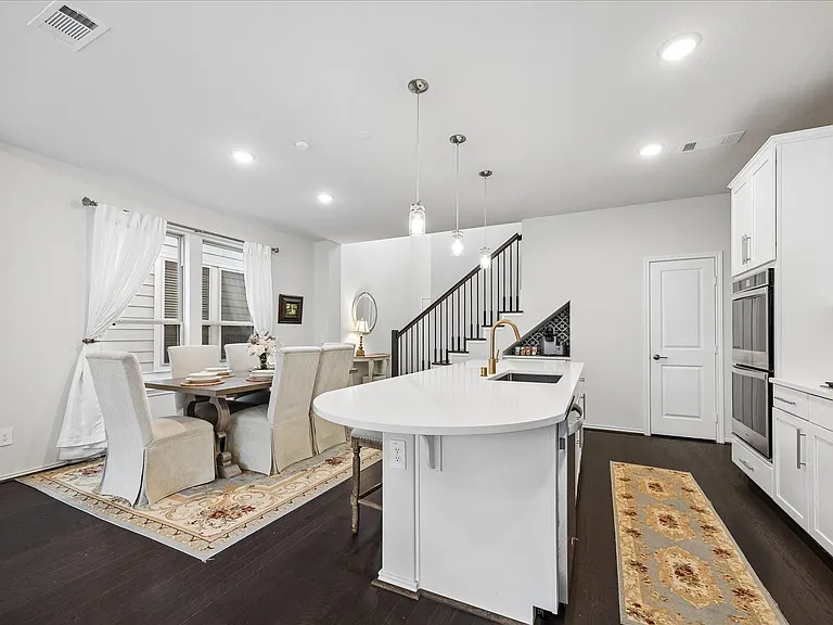 4026 Delta Rose St — Photo 12