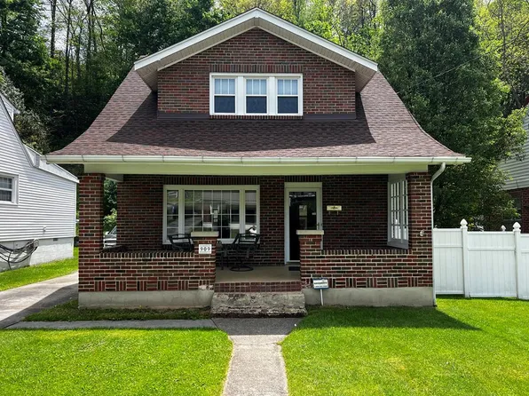 909 Frederick St, Bluefield, WV 24701