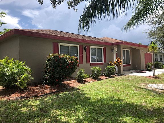 2nd image of 2057 SE Hideaway Cir