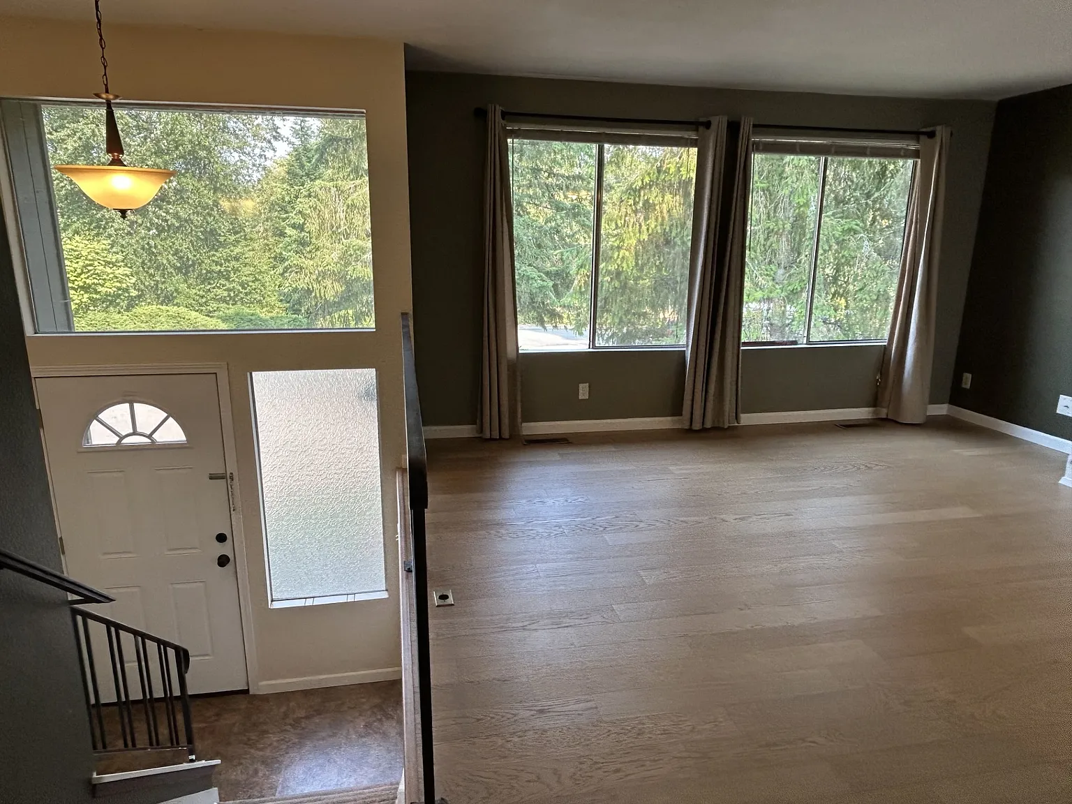 3 bed, 2.5 bath, 1520 sqft, $3,200 — Photo 4