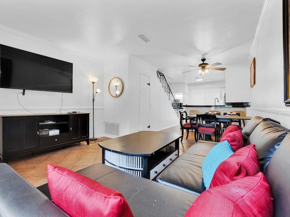 10102 Carefree Dr
