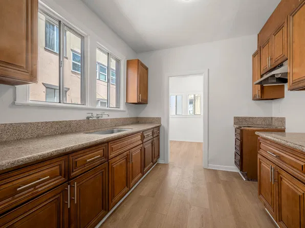 1405 35th St, 1405 W 35th St #9814bfd7e, Los Angeles, CA 90018