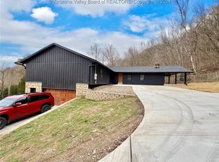 1054 River Bend Rd, Sissonville, WV 25320
