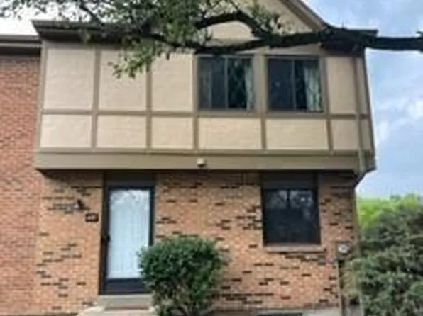 467 Dartmouth Cir, Cincinnati, OH 45244