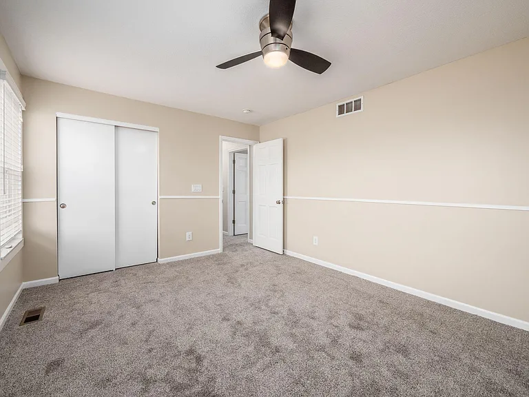 7302 Claddaugh Ln — Photo 33