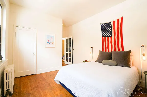 Rented by City Connections Realty | media 30