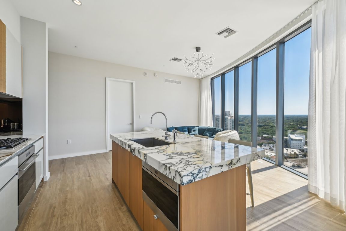 next background image