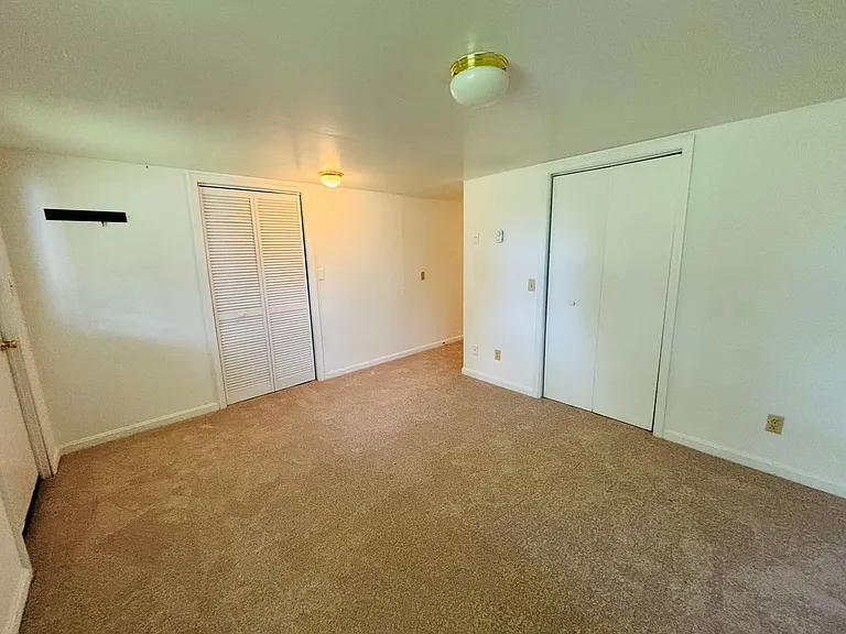 435 Wakeman Ct — Photo 18