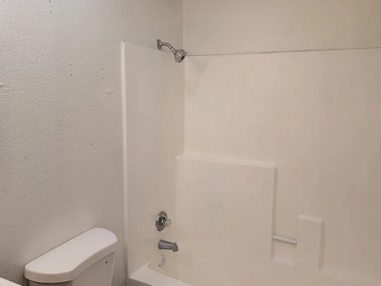 349 S Ashford Ave — Photo 20