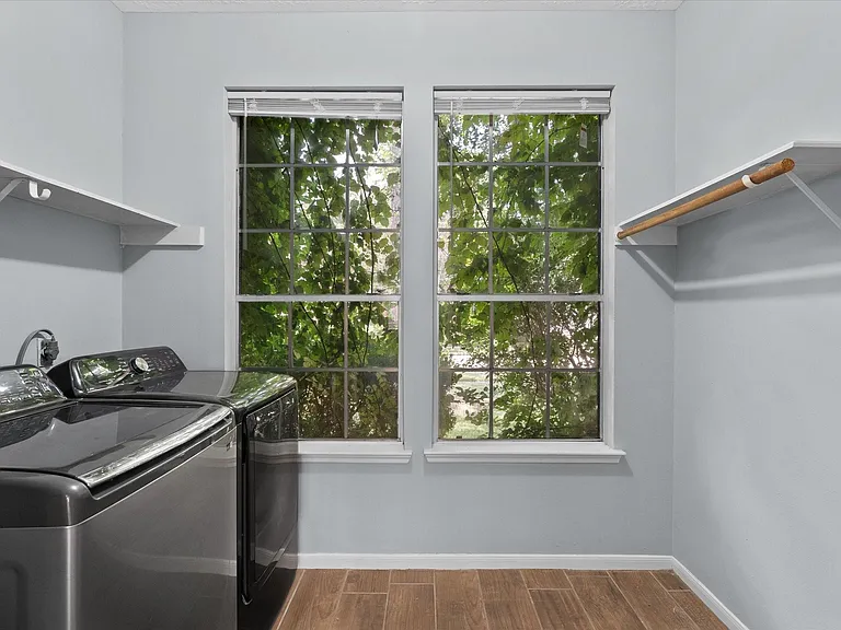 4915 Stone Harbor Dr — Photo 15