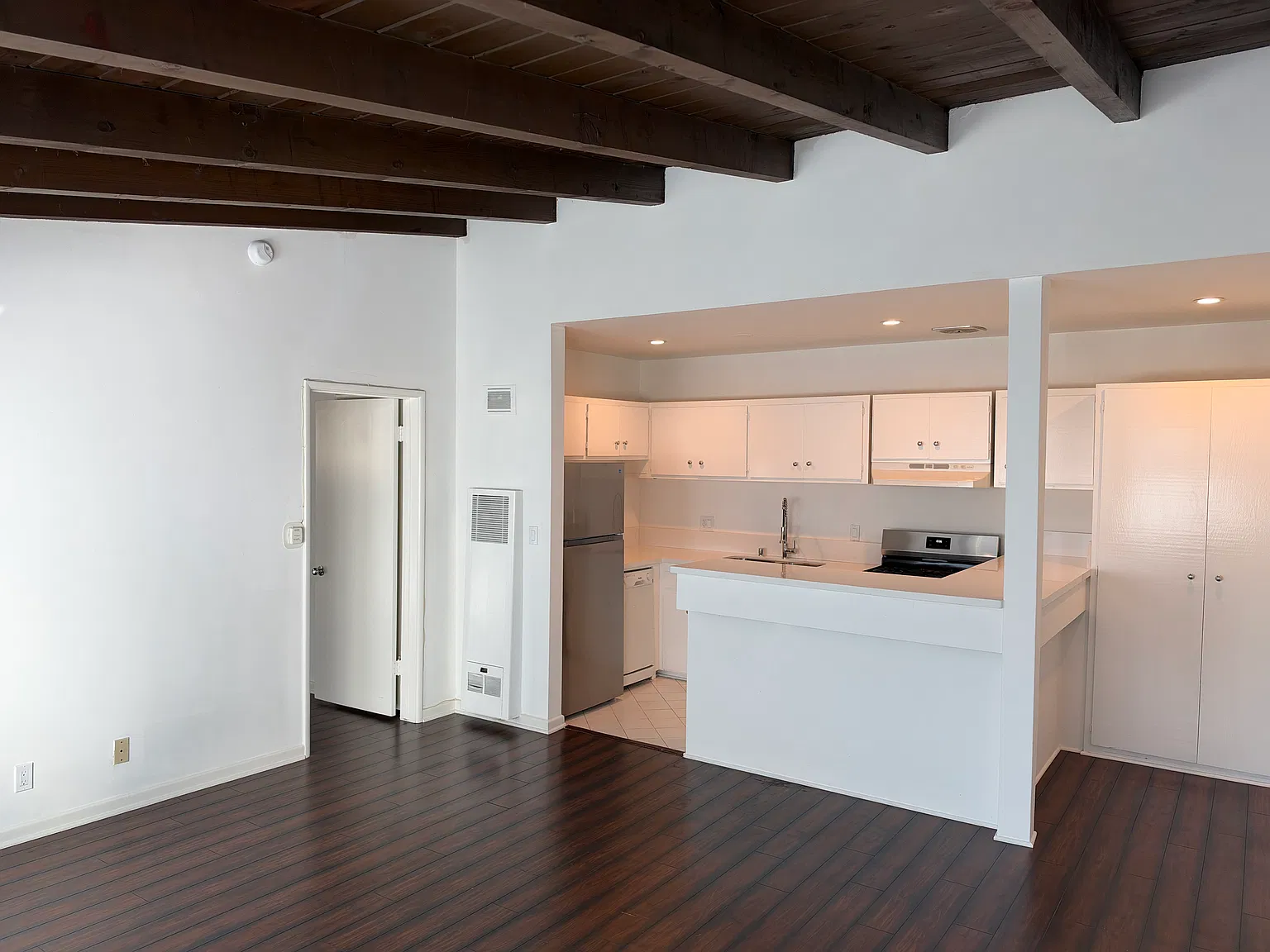 1 bed, $2,700 — Photo 2