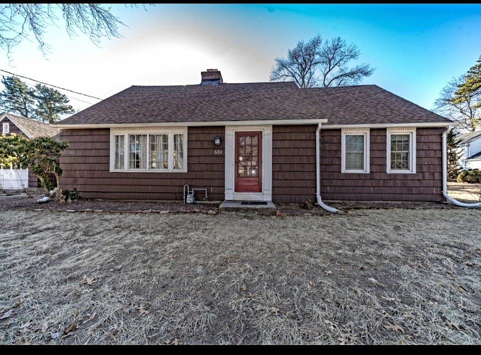 1st image of 532 Roosevelt Ave