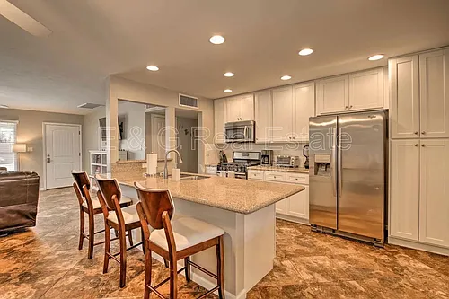 609 S Priest Dr Photo 1