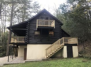 17 Lakeshore Dr, Monson, MA 01057