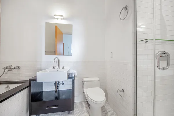 Rented by Compass | media 19