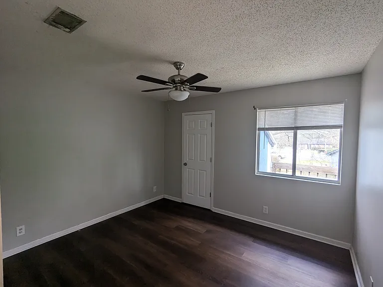 910 Brett Dr #70 — Photo 7