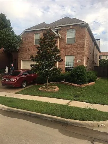 5 bed, 3098 sqft, $3,300 — Photo 1