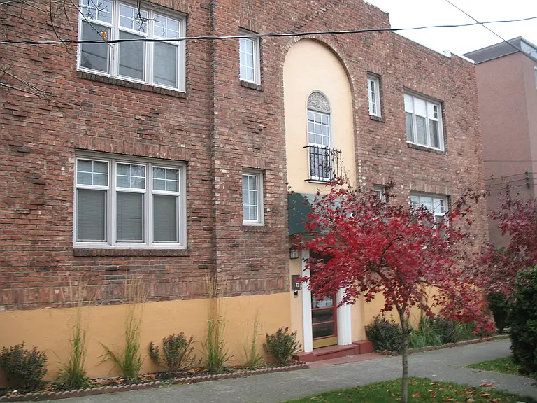Eversen Apartments — Photo 2