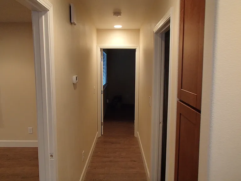 1221 Fordham Ave — Photo 23