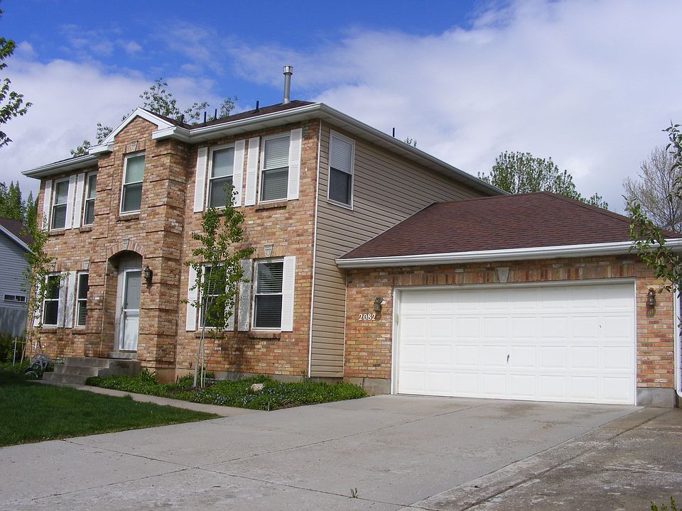 Two Car Garage