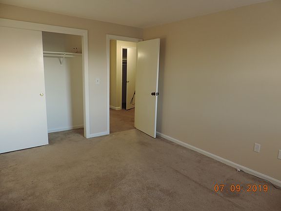 4th image of 305 Elmwood Dr