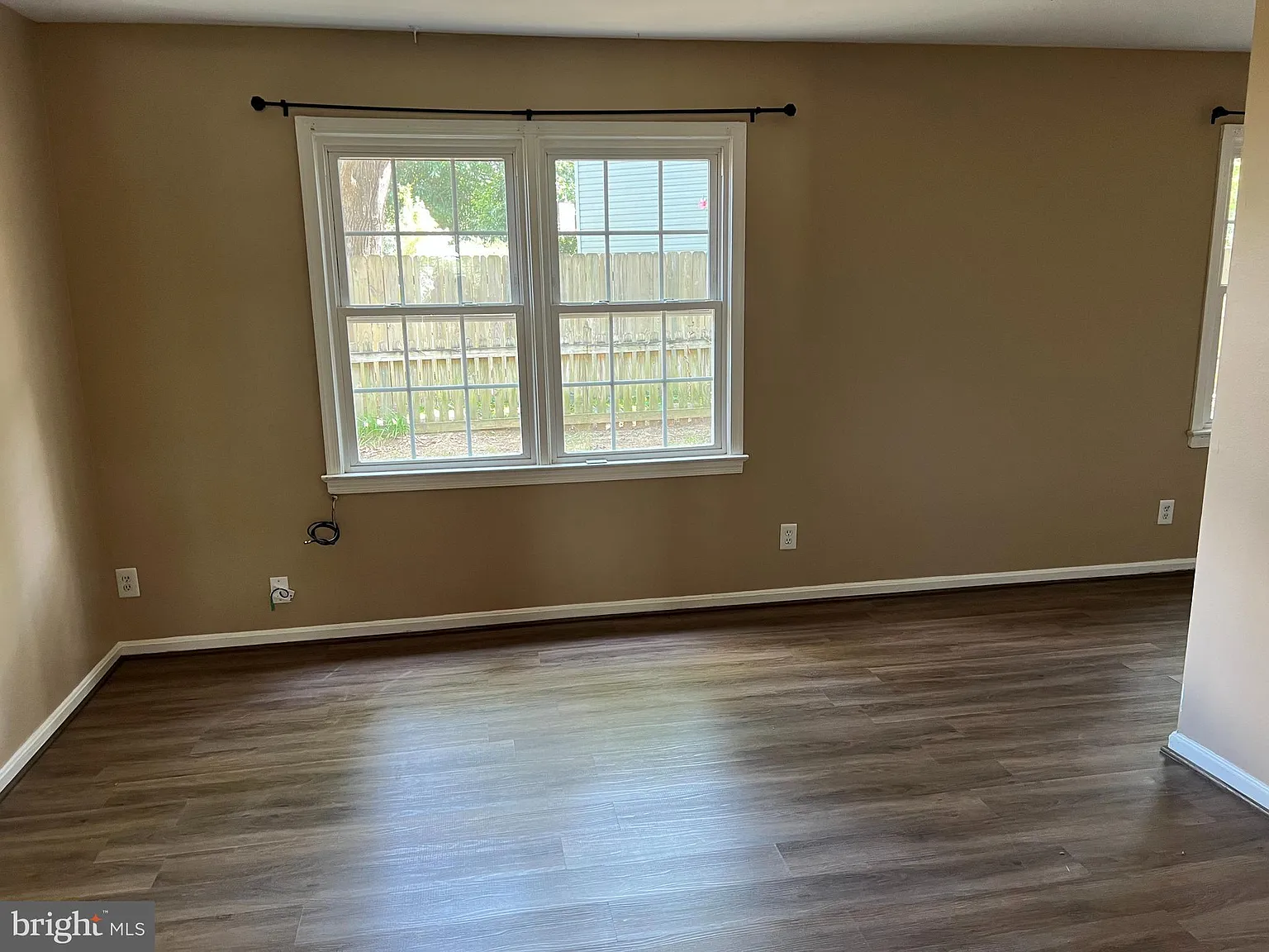 3 bed, 1.5 bath, 1152 sqft, $1,900 — Photo 3