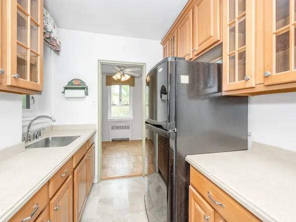 5355 Henry Hudson Pkwy W image 12 of 16