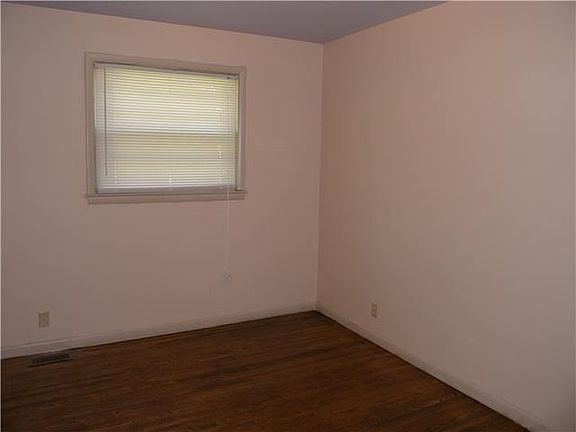 4th image of 1903 Laurinda Dr