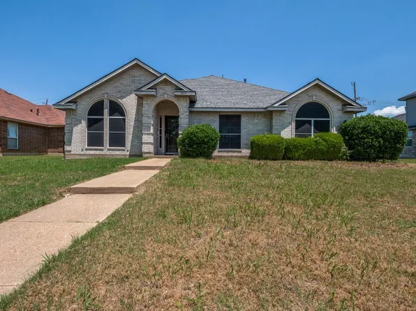 2613 Wild Grove Ln, Lancaster, TX 75146