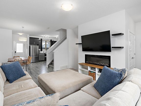 4th image of 397 Pioneer Rd