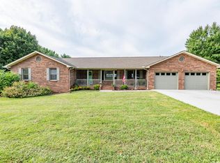4607 Old Niles Ferry Rd, Maryville, TN 37801