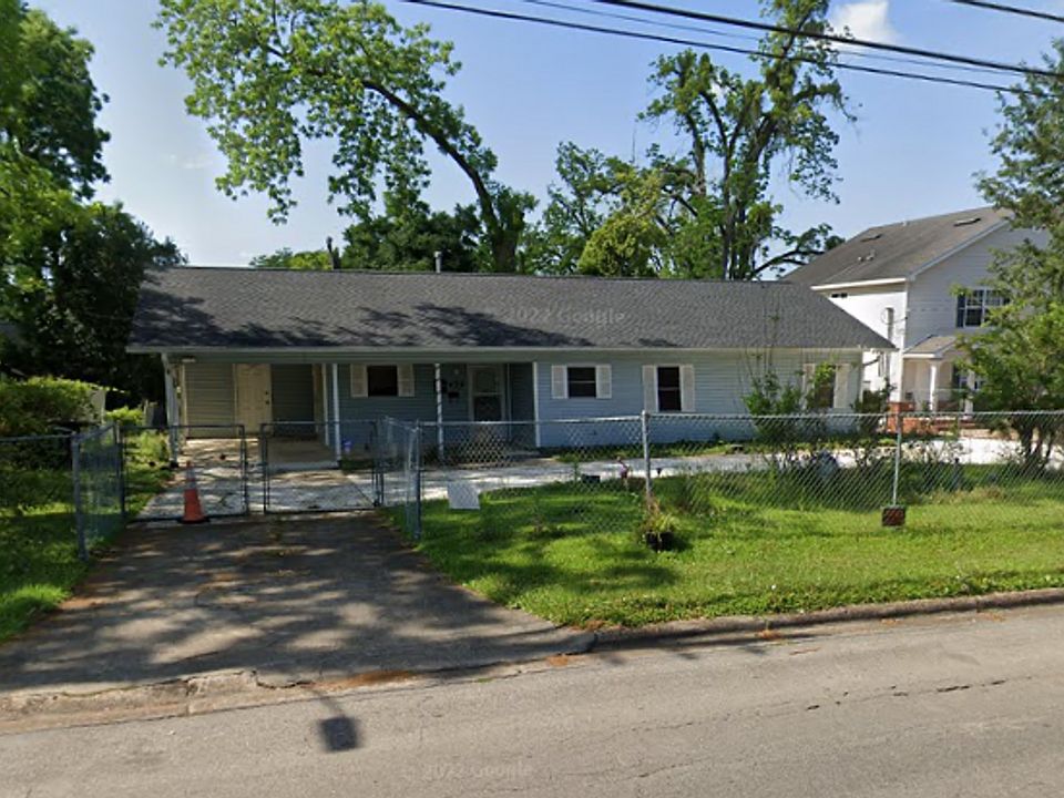 1st image of 429 W Brevard St