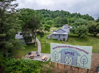 231 Wood Mountain Rd, Glen Jean, WV 25846