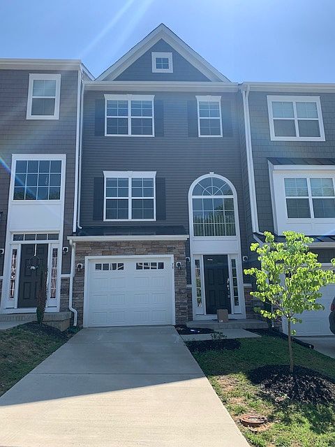 1st image of 75 Andrews Pl