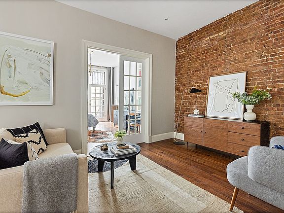 2nd image of 951 President St APT 1R