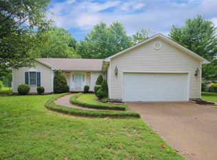 182 Collett View Dr, Bowling Green, KY 42104