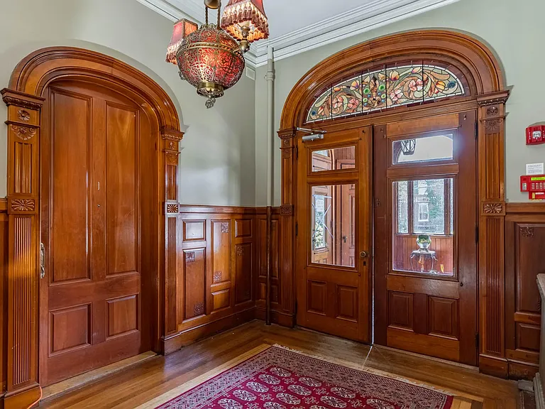 113 Vaughan St #3 — Photo 2