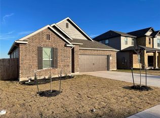 280 Kennicott Dr, Kyle, TX 78640