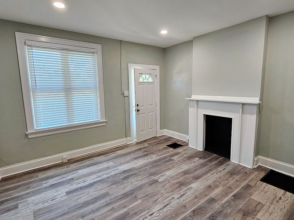 1st image of 1415 Gault St #1415