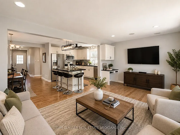 400 Skyline Ave #26 — Photo 3