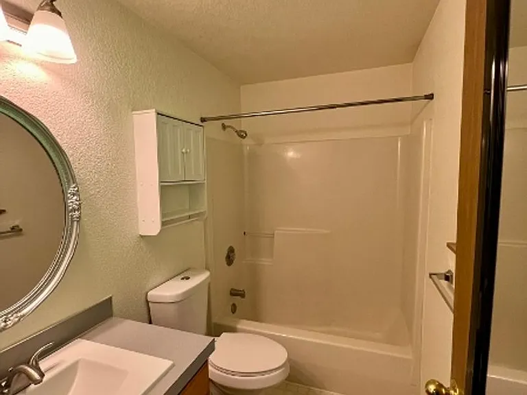 2422 Leach Ct SE — Photo 15