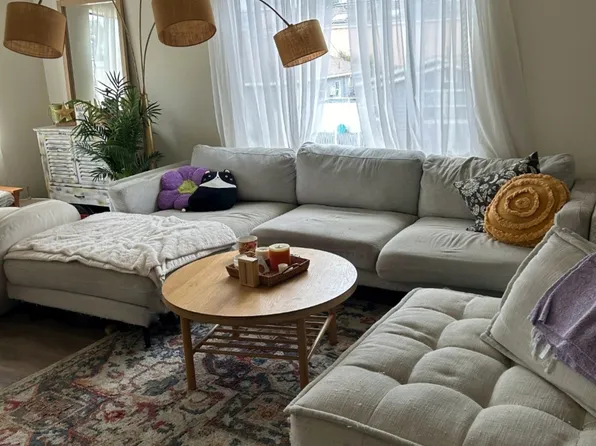 608 Olive Ave #1, Huntington Beach, CA 92648