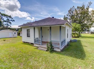 5107 Fern St, Pascagoula, MS 39567