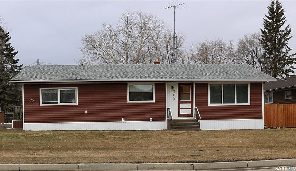 1st image of 708 Ellice STREET