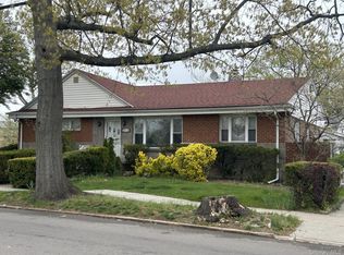 16804 Grand Central Parkway, Jamaica, NY 11432