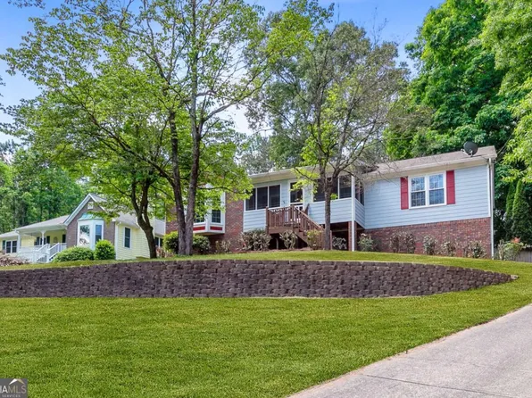 3116 Lakepoint Cir, Acworth, GA 30102
