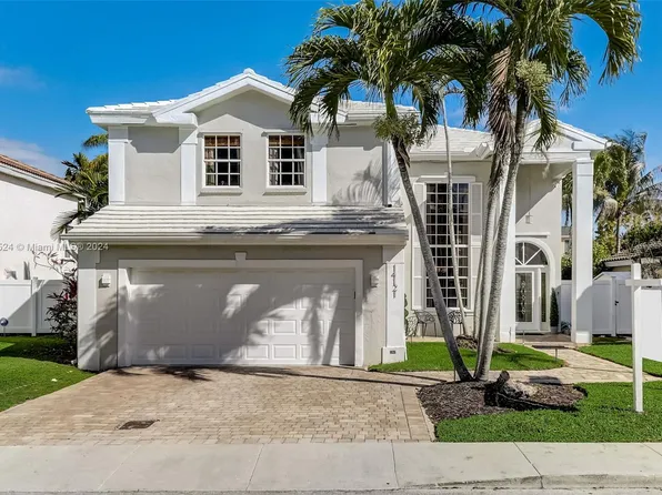 14121 Oak Ridge Dr, Davie, FL 33325