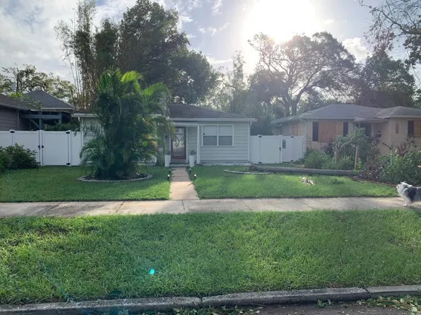 1221 27th St N, Saint Petersburg, FL 33713