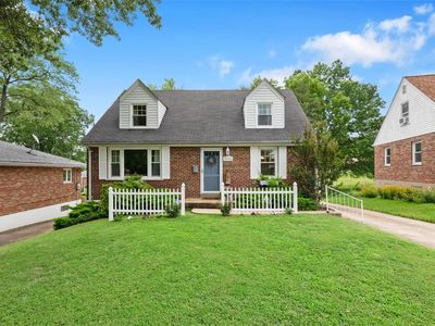 8944 Blackpool Dr, Saint Louis, MO, 63123