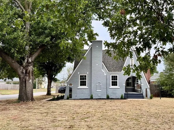 1628 W Chickasha Ave, Chickasha, OK 73018